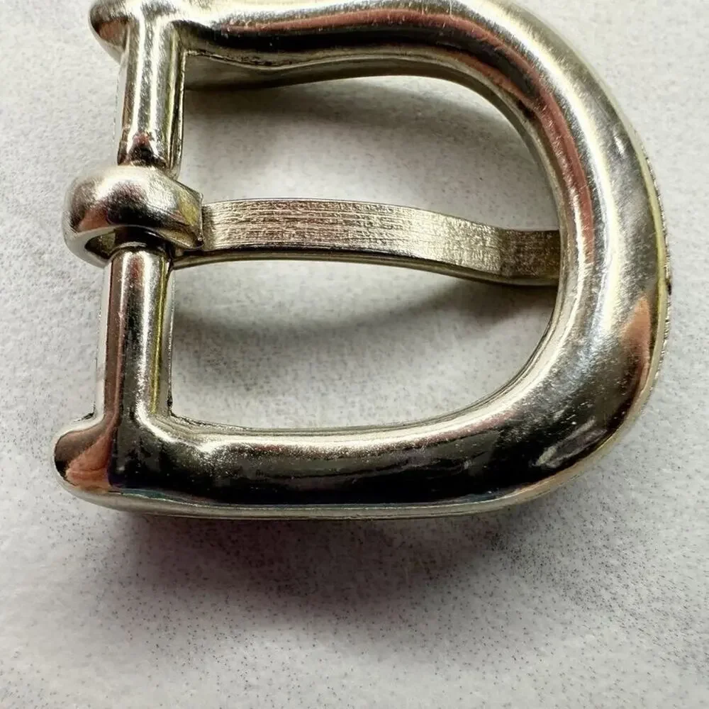 Small Silver Tone Simple Basic Belt Buckle